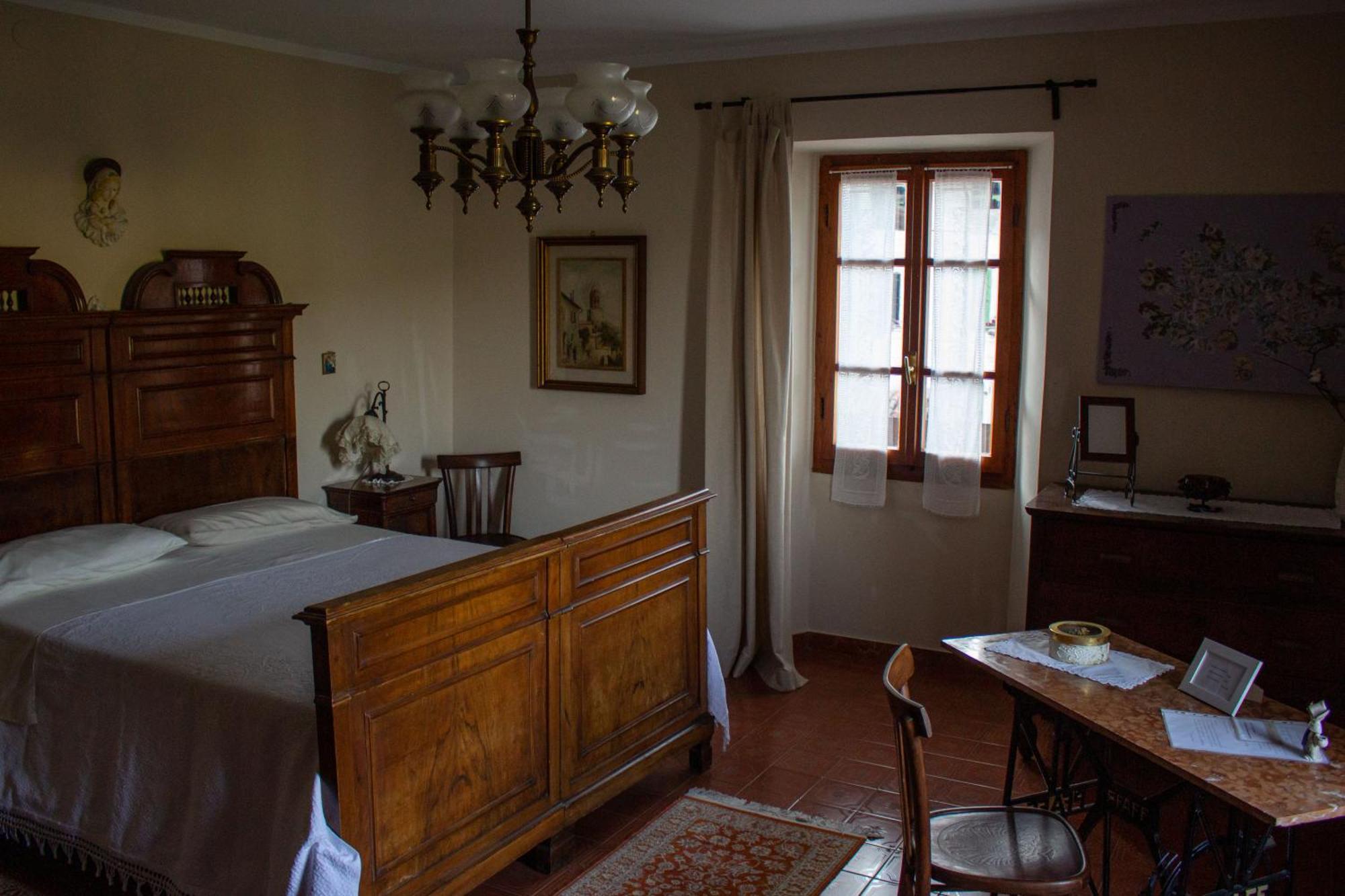 A Casa Di Gianni E Mari Bed and Breakfast Vestone Buitenkant foto