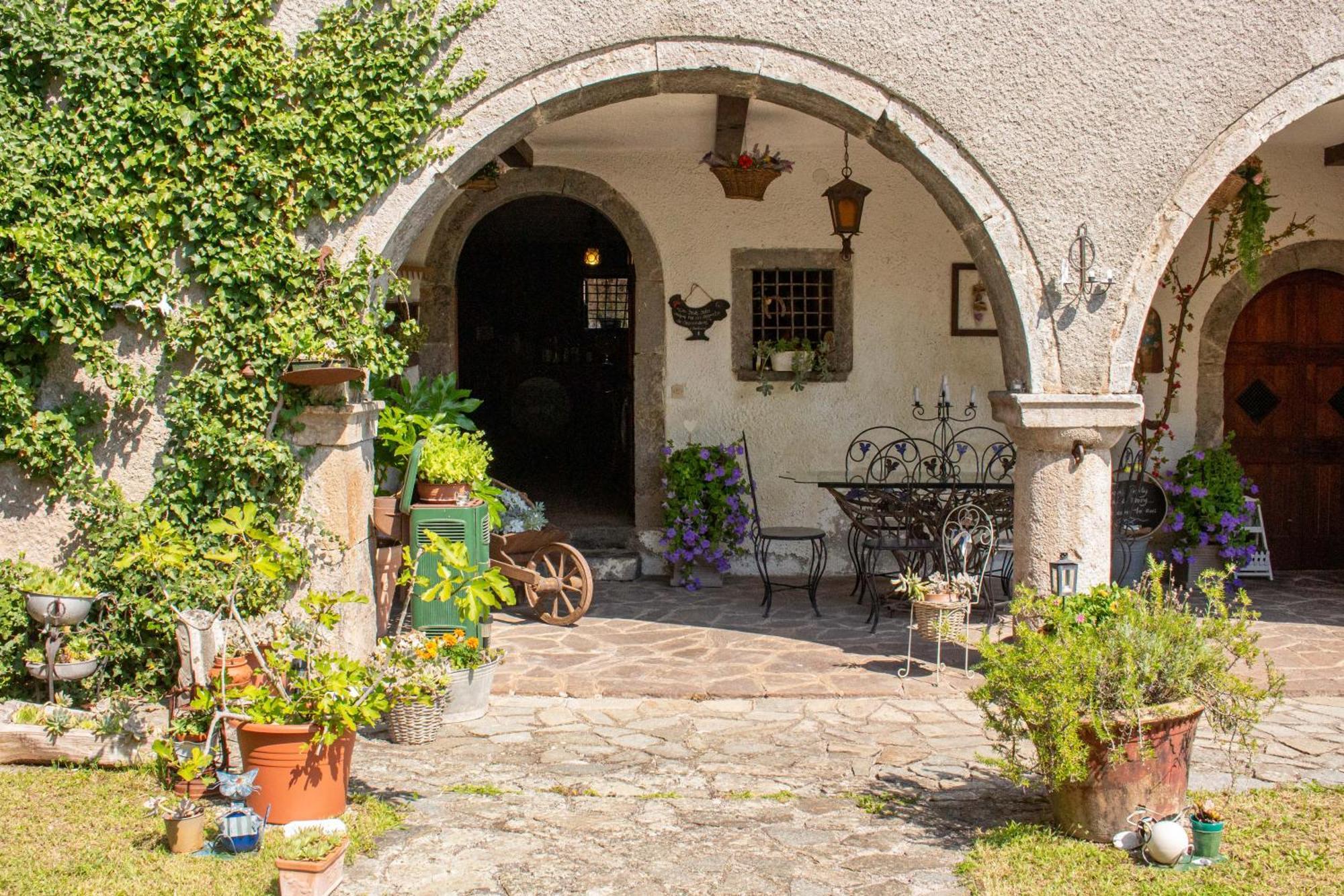 A Casa Di Gianni E Mari Bed and Breakfast Vestone Buitenkant foto